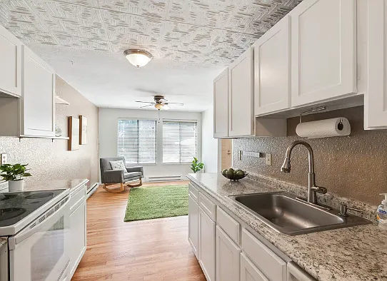1800 Grant Ave S #D1 — Photo 8