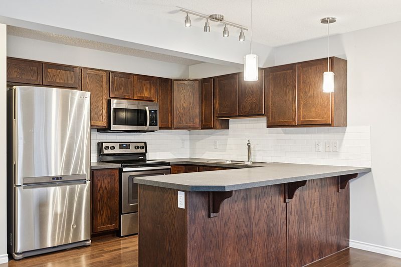 Edmonton Apartment for rent - 3 Bedrooms — photo 18