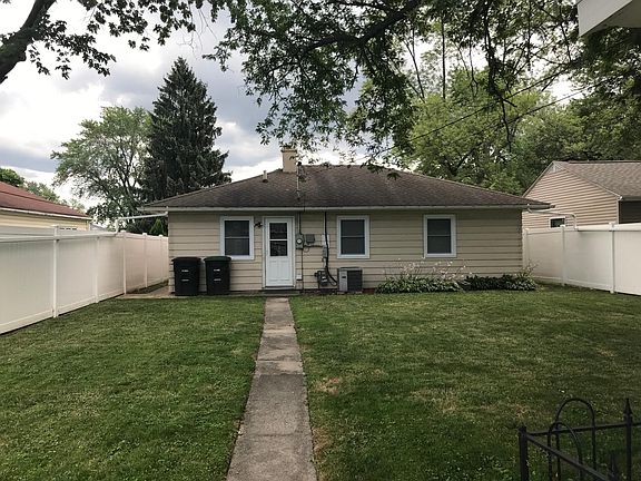 2nd image of 1242 W 1st Pl