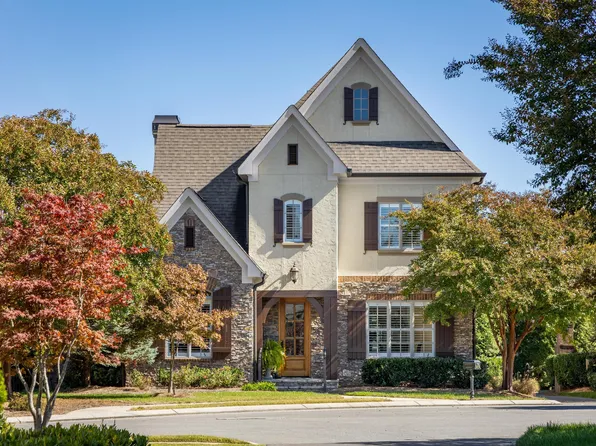 1274 Longholm Ct, Chattanooga, TN 37405