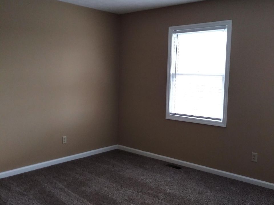 1st image of 116 Manna Dr APT 2