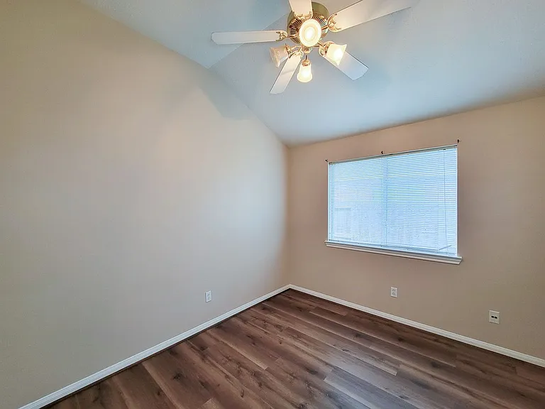 18446 S Wimbledon Dr — Photo 27