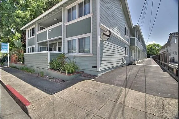 Greenwood Apartments — Photo 4
