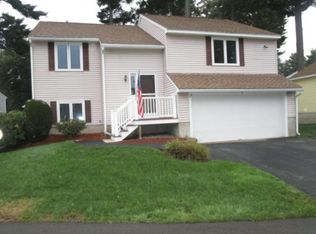 5 Scarborough Dr, Nashua, NH 03063