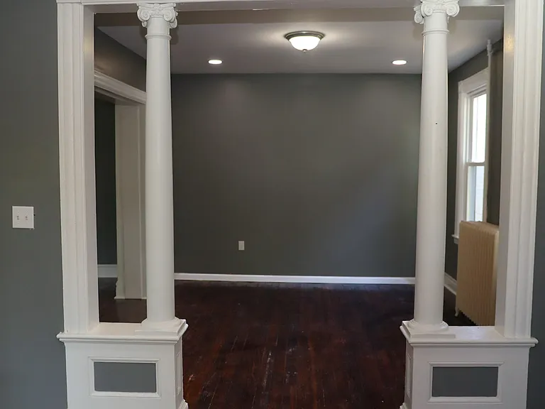 103 Leah St — Photo 1