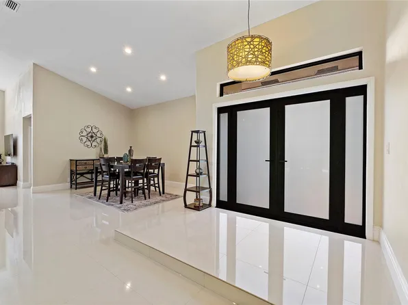 4822 NW 91st Way, Coral Springs, FL 33067