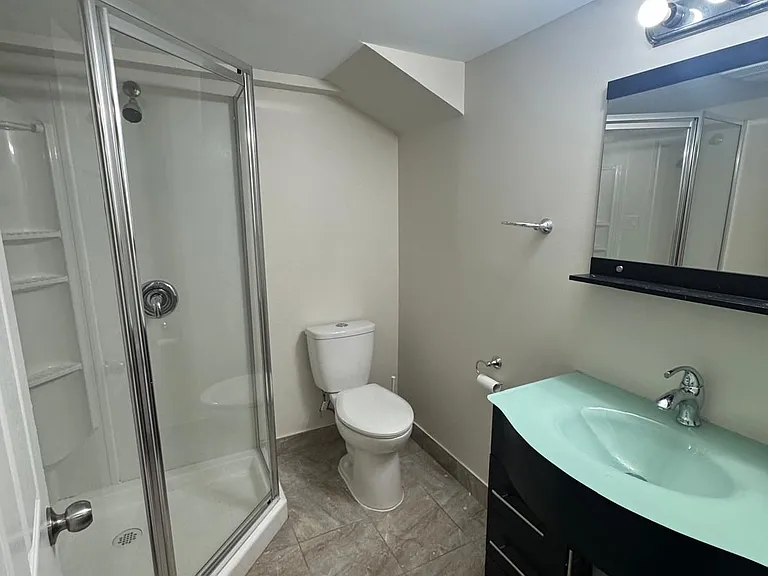 182 Higginbotham Cres — Photo 15