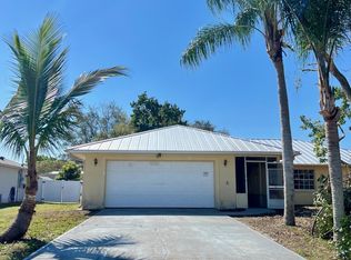 494 Fernandina St NW, Palm Bay, FL 32907