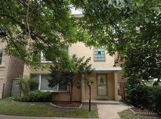 5416 N Campbell Ave, Chicago, IL 60625