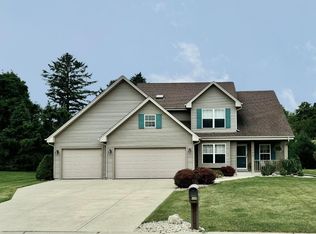 5202 Gallant Fox Ln, Racine, WI 53402