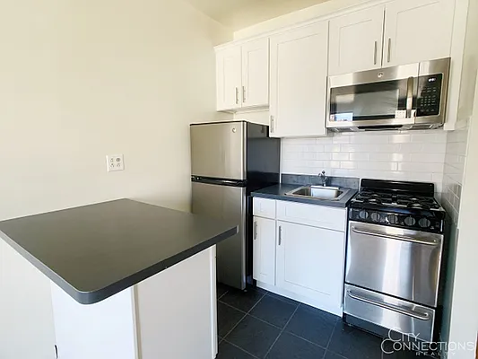 Rented by City Connections Realty | media 21