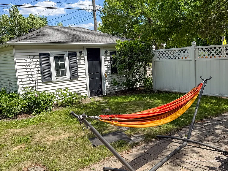 2904 Wolcott St — Photo 22