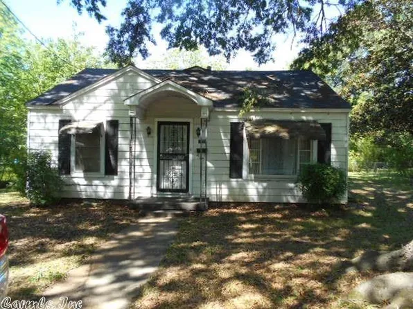 1322 Locust St, Malvern, AR 72104