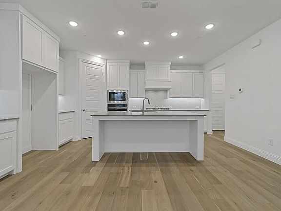 5th image of 1953 Newman Ave #1