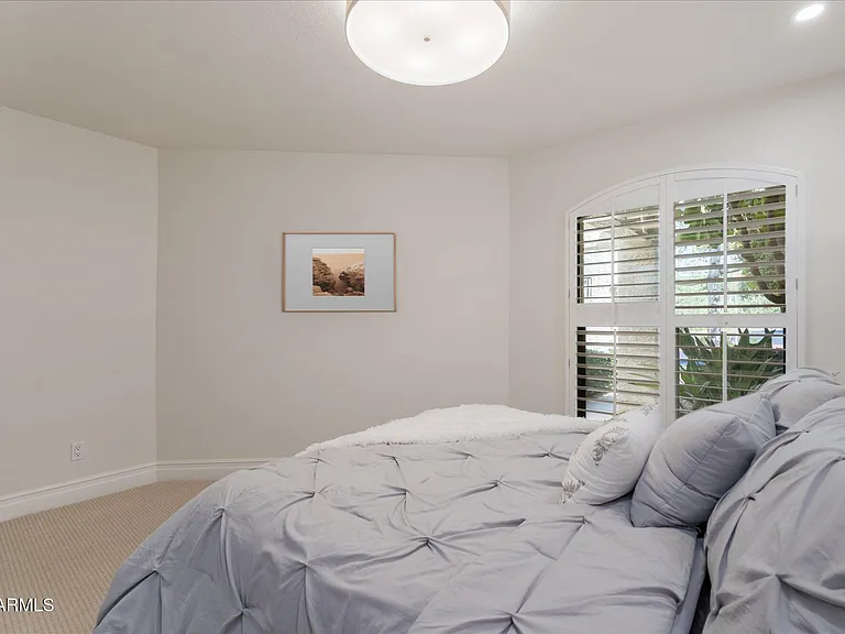 5805 N 24th Pl — Photo 22