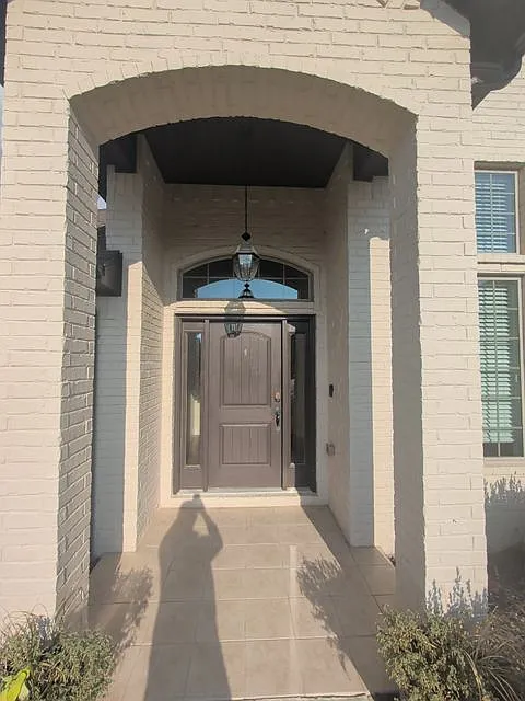 3 bed, 1900 sqft, $2,095 — Photo 4