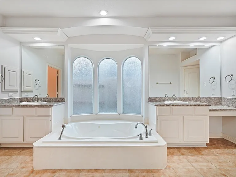 6915 Monarch Lake Ln — Photo 21