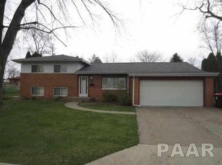 201 E Hazelwood St, Morton, IL