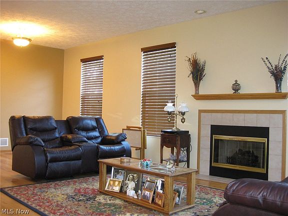 3rd image of 2522 Stonecreek Dr