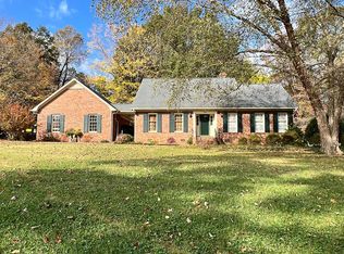 402 Weaver Dr, Lexington, NC 27292