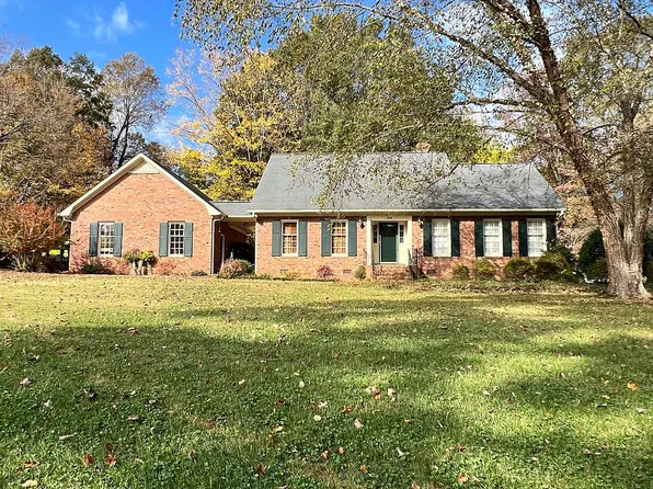 402 Weaver Dr, Lexington, NC 27292