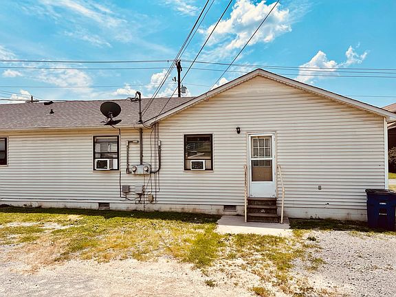 2nd image of 501 S Brittain St