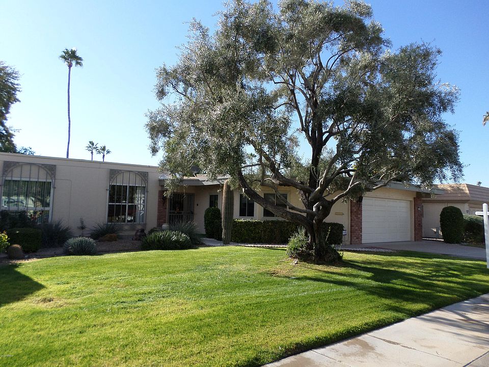 1st image of 10645 W Pineaire Dr