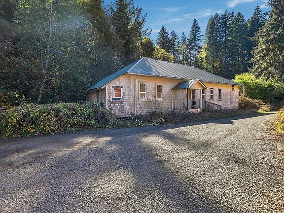 2nd image of 108 Bryant Creek Rd