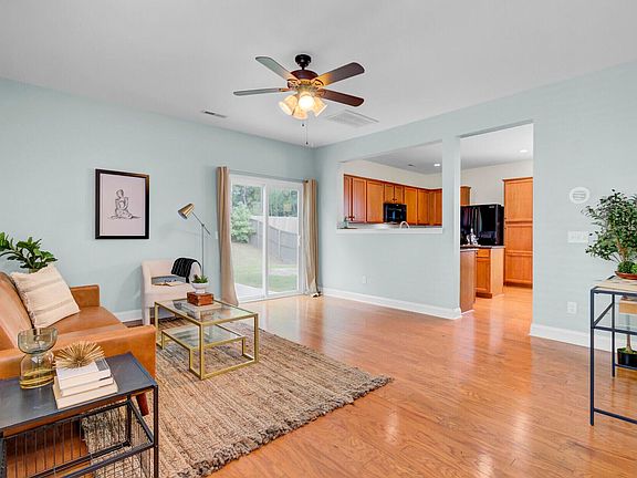 2nd image of 9714 Seed St