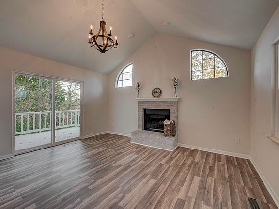 4th image of 1505 Red Maple Ct #1