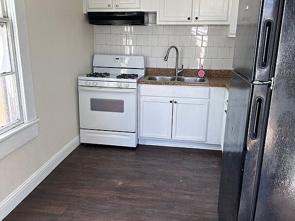 2nd image of 312 Division Ave Unit 2