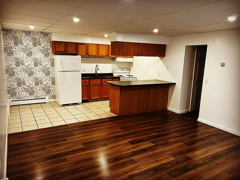 502 Vale Ave #3C — Photo 4