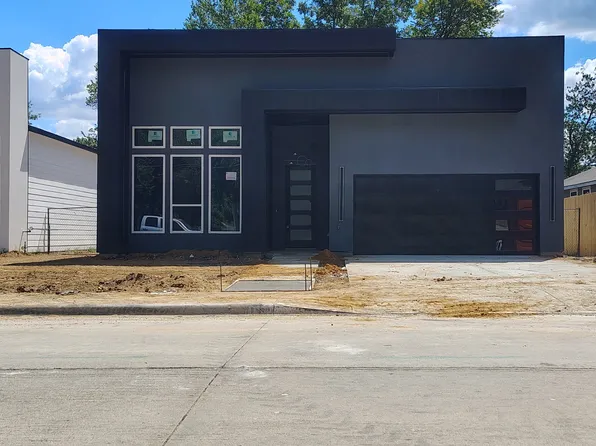 4532 Luzon St, Dallas, TX 75216