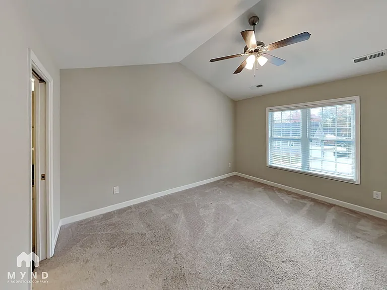 733 Hillside St — Photo 9