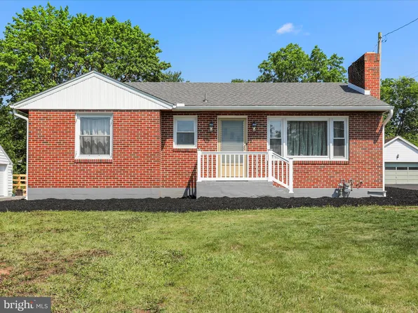 622 S Allison St, Greencastle, PA 17225
