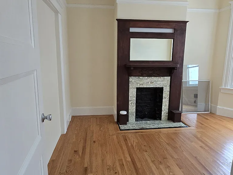 17 Russell St — Photo 4