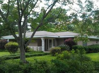1404 Oaklane Loop, Pineville, LA 71360