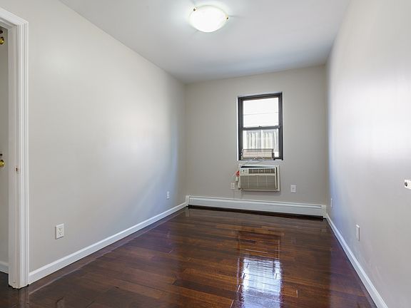 4th image of 1209 E 91st St Floor 1