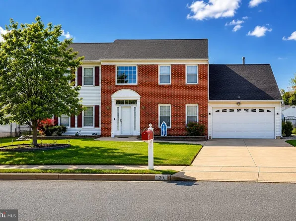 20 Cortland Ln, Sewell, NJ 08080