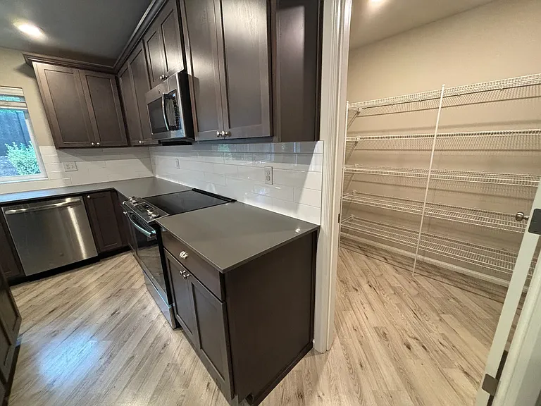 118th Avenue Ct E — Photo 9