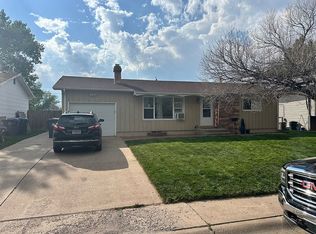 916 Taft Ave, Cheyenne, WY 82001