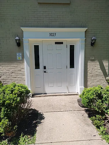 1023 N Broadway #4 Photo 1