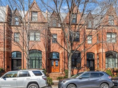 554 W Grant Pl, Chicago, IL, 60614