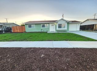 1327 Berkeley Dr, Redlands, CA 92374