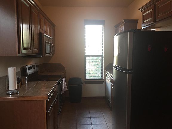 5th image of 1812 Alameda St Unit 125