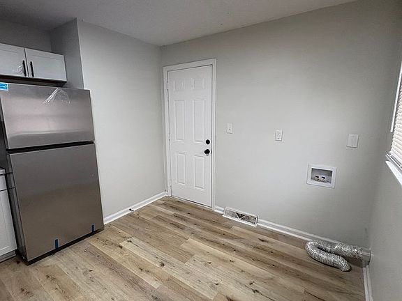 4th image of 213 W Terrell St