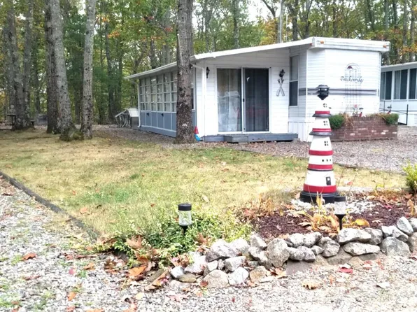 1 Robinson Way #B75, Kennebunk, ME 04043