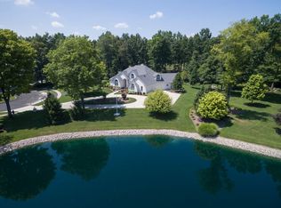 8726 Oak Valley Rd, Holland, OH 43528