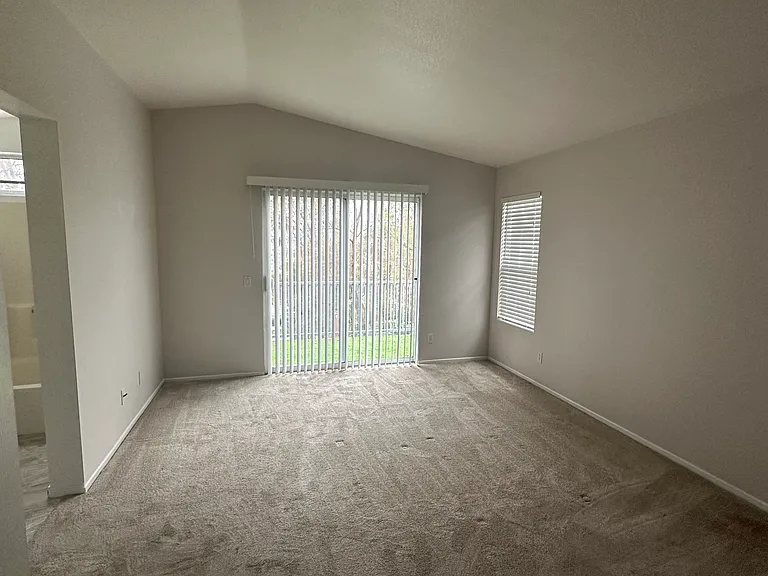 37 Legacy Way — Photo 22
