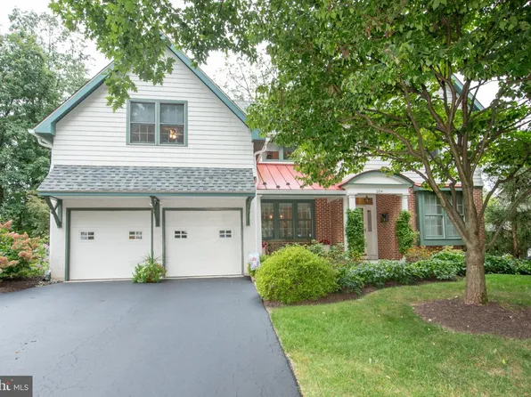 104 Mountain Laurel Ln, Malvern, PA 19355